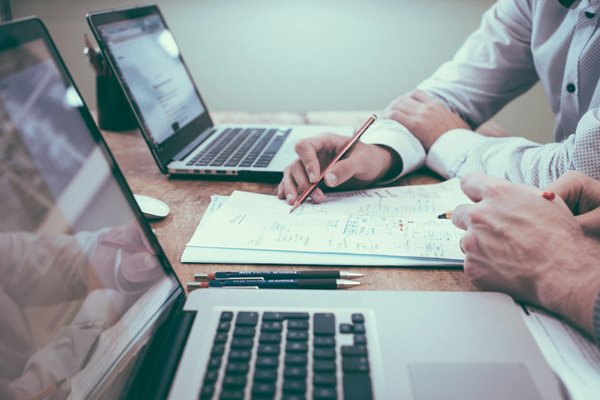 Comment économiser sur vos primes d'assurance avec des offres spéciales